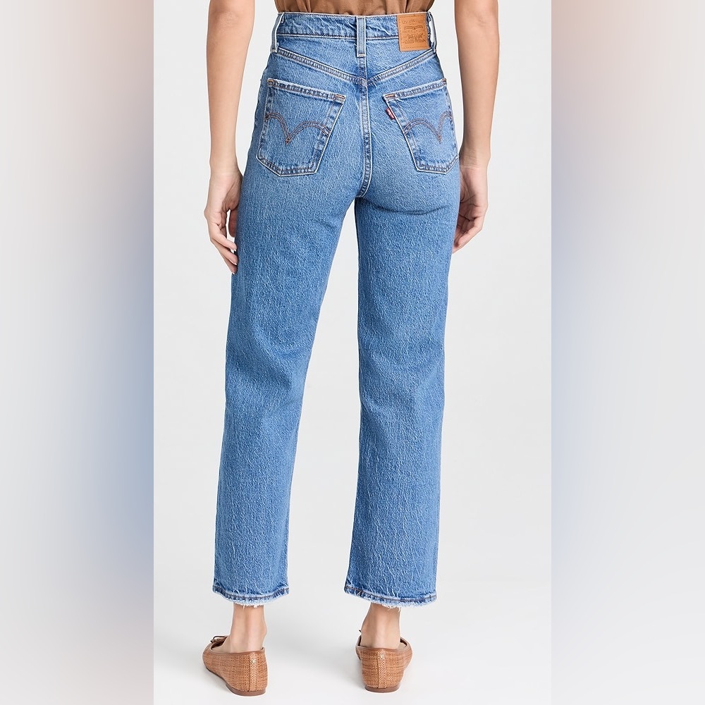 Levi’s ribcage straight ankle jeans - size 28